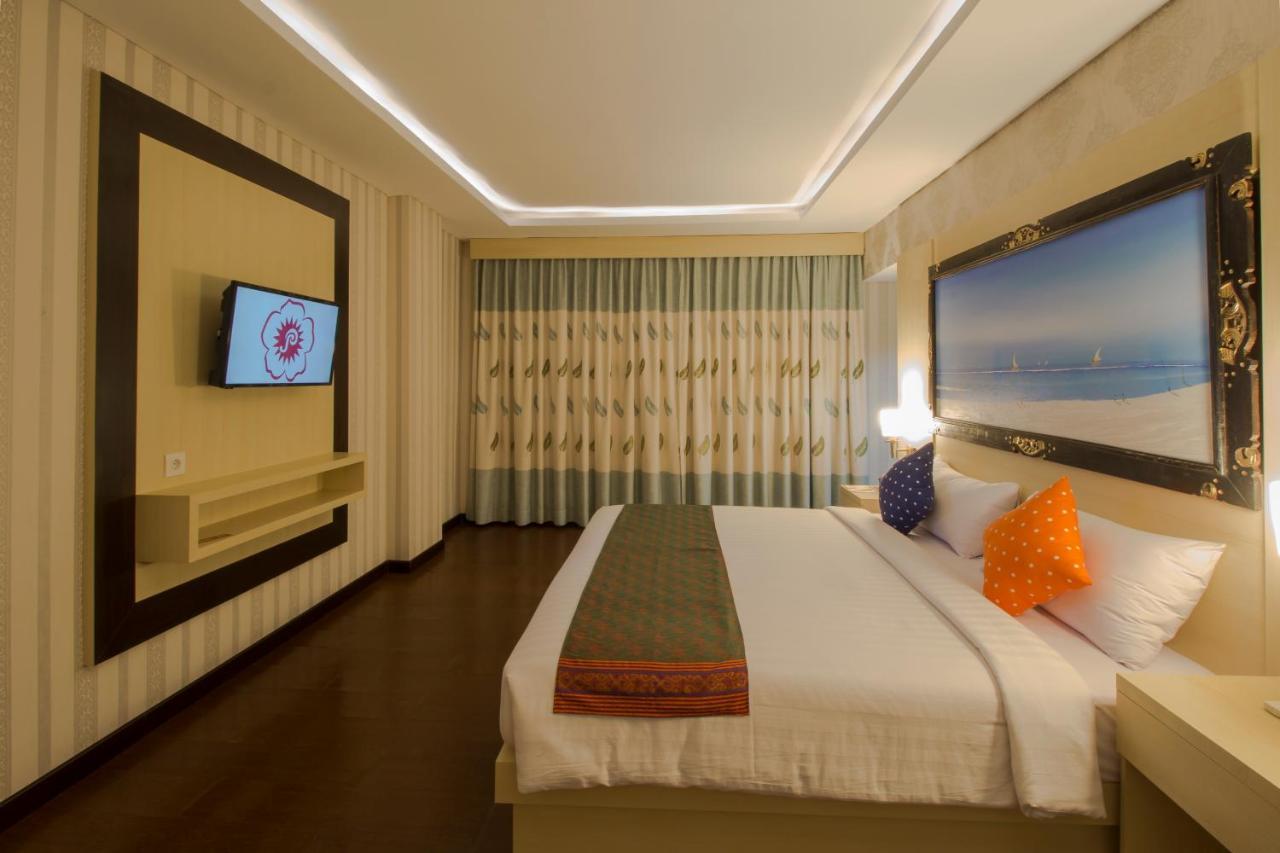 Grand Puri Saron Yogyakarta Ξενοδοχείο Εξωτερικό φωτογραφία